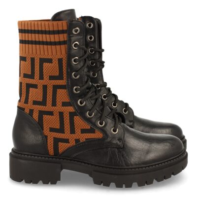 Botin Plano con Cordones y Elastico