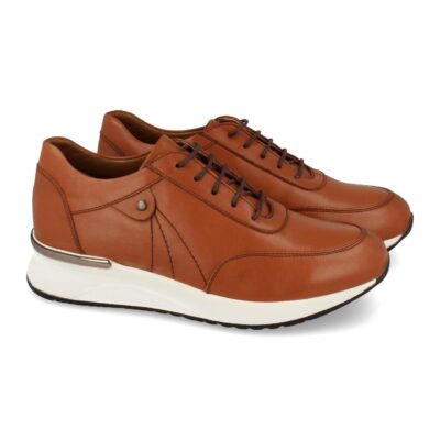 Zapatilla de Piel con Cordones