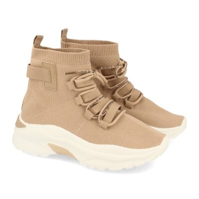 Zapatilla Abotinada con Cordones