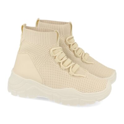 Zapatilla Abotinada con Cordones