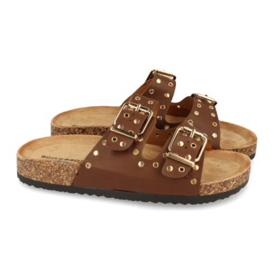 Sandalia con Tachas y Hebillas