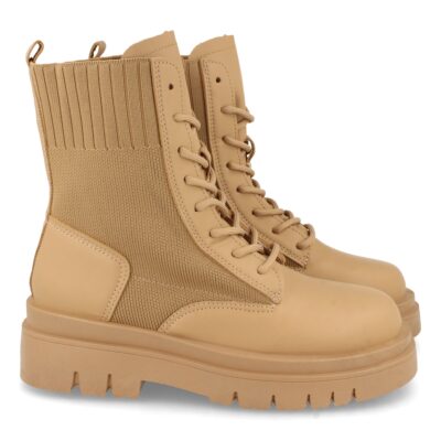 Botin Plano con Elastico y Cordones