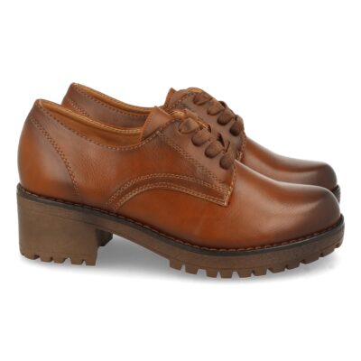 Zapato de Tacon con Cordones