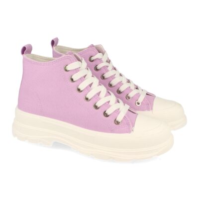 Zapatilla Abotinada con Cordones