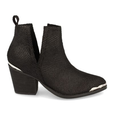 Botin de Tacon con Punta y Talon Metalico