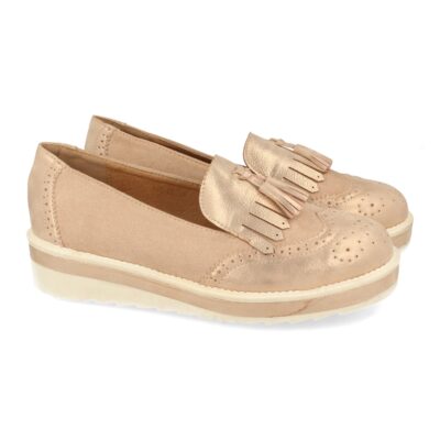 Zapato con Calados y Flecos