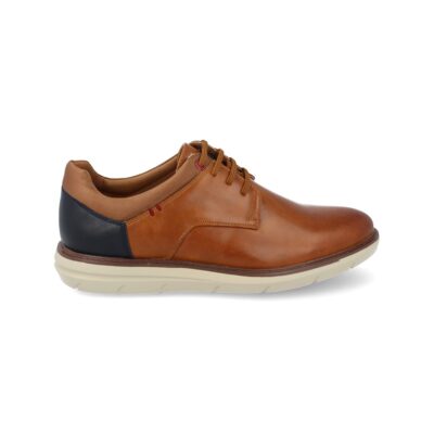 Zapato con cordones