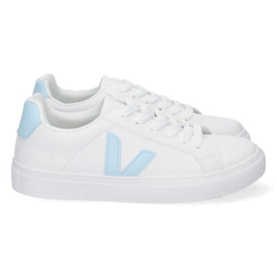 Zapatilla Plana con Cordones