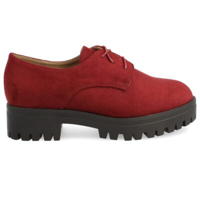 Zapato con cordones