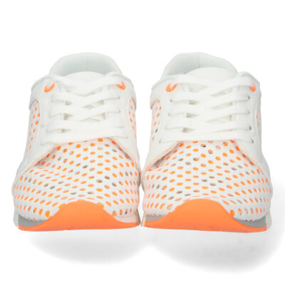 Zapatilla con Calados y Cordones - Imagen 3