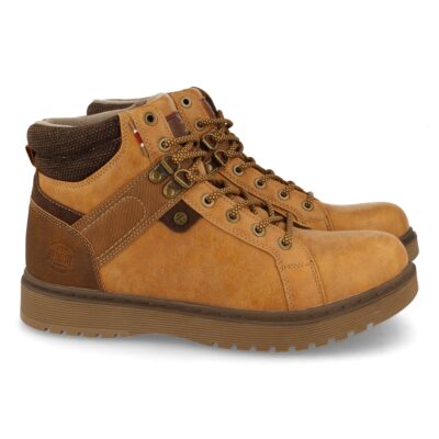 Bota de Montaña con Cordones
