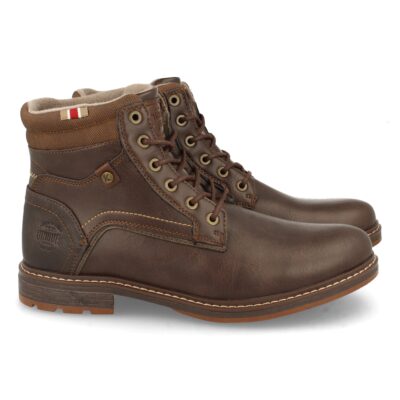 Bota de Montaña con Cordones
