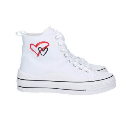 Deportiva mujer con corazón - Imagen 2