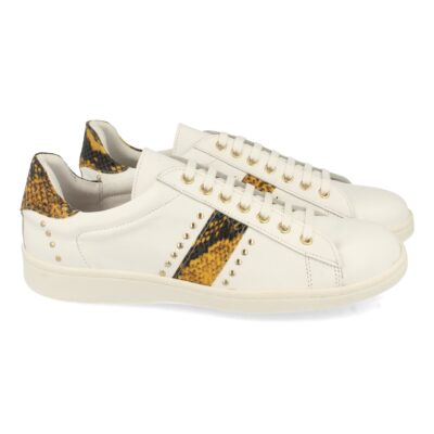 Zapatilla Plana con Cordones