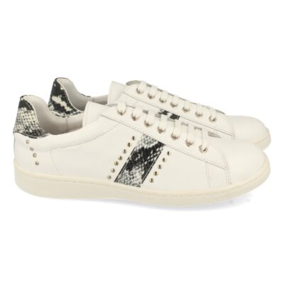 Zapatilla Plana con Cordones