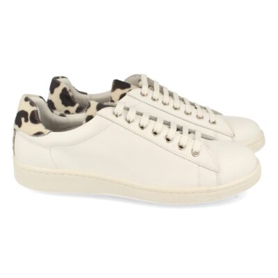 Zapatilla Plana con Cordones