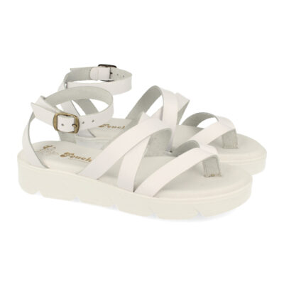 Sandalias Planas Hechas en Piel con Hebilla