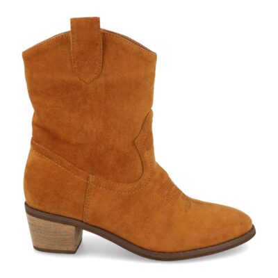Botin Campero con Tacon Bordado y Cremallera