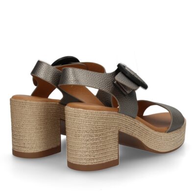 Sandalia de tacon para mujer diseño moderno elegante y comodo con tiras cruzadas en el talon. - Imagen 5