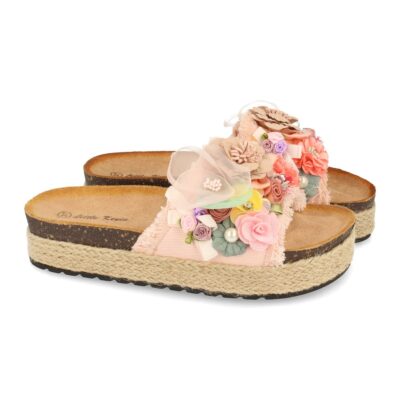 Sandalia con Plataforma de Yute y Adorno de Flores - Imagen 4