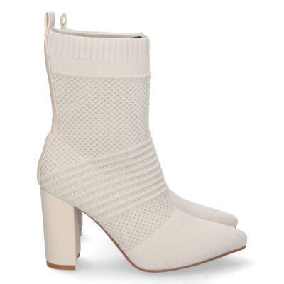 Botin de Tacon y Material Elastico
