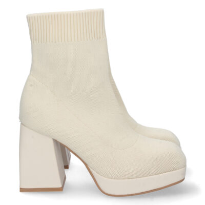 Botin de Tacon y Material Elastico