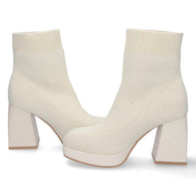 Botin de Tacon y Material Elastico - Imagen 5